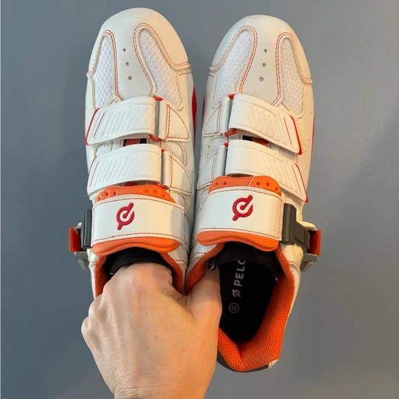 Women’s Peloton bike shoes - Picture 2 of 3